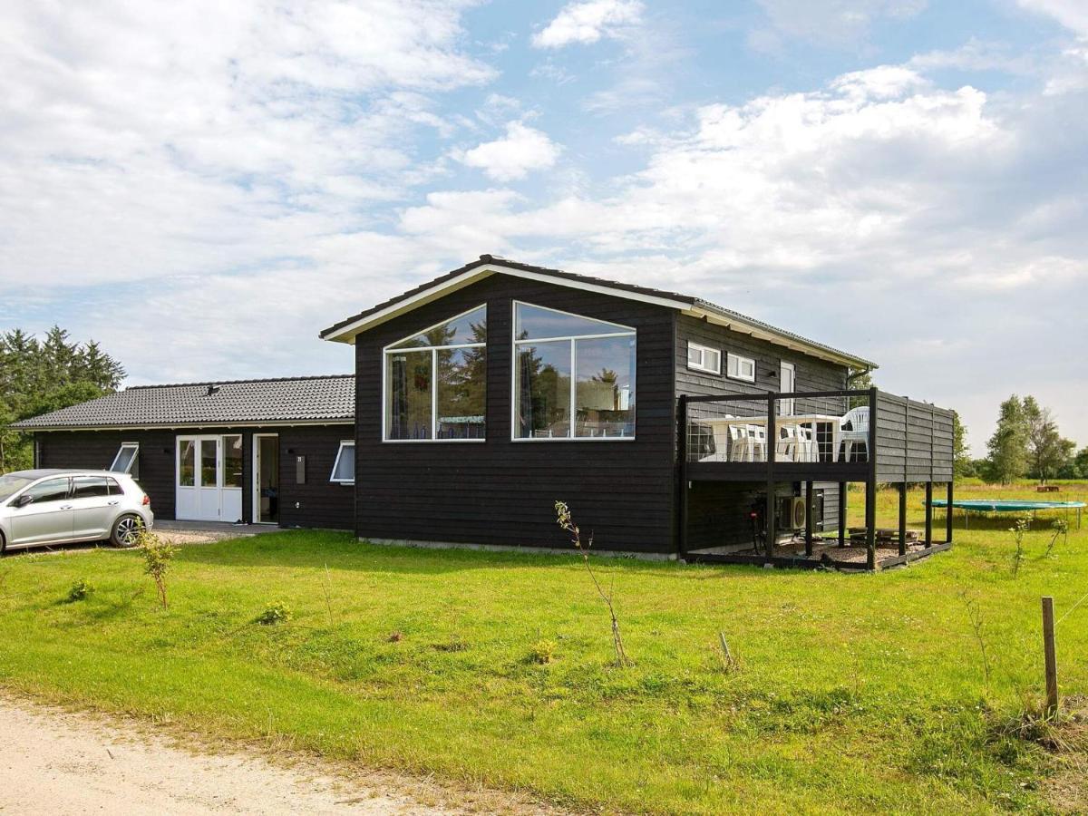10 Person Holiday Home In Ansager Экстерьер фото